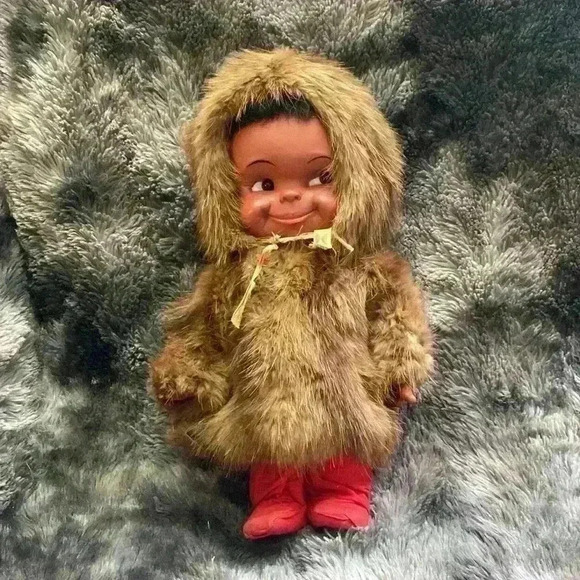 VTG INDIGENOUS DOLL WITH REAL FUR - Picture 11 of 15